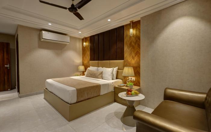 Hotel Luxury  Stay @  Delhi Airport 