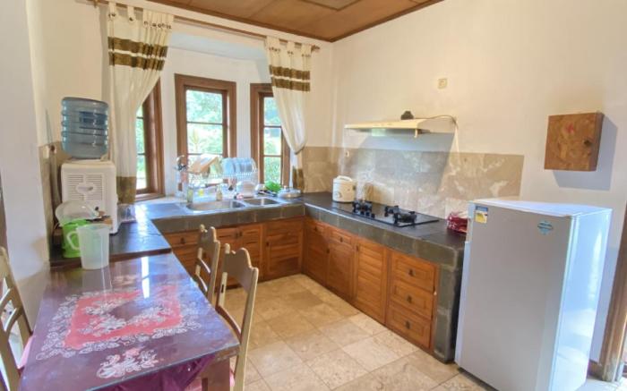 Villa Bata 9 Pakis