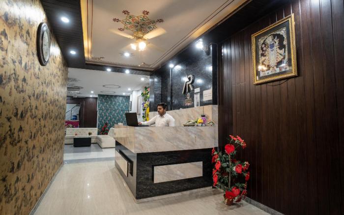 Tripli Hotels Arunoday Palace