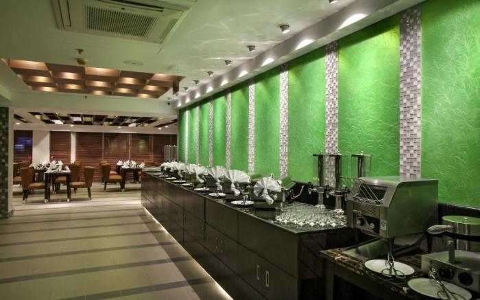 Platinum Grand