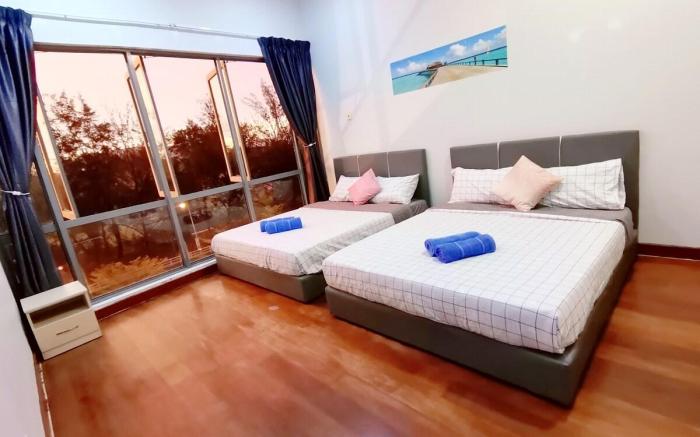 Sunset Suite Side Seaview Imago Loft B 3 bedroom 