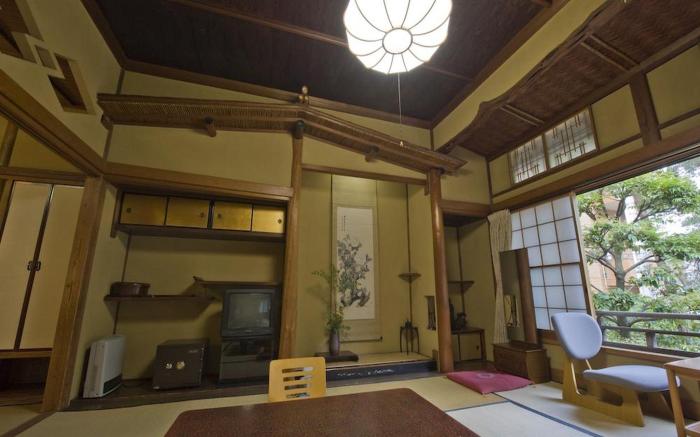 Gensen Uenoya Hot Spring Ryokan