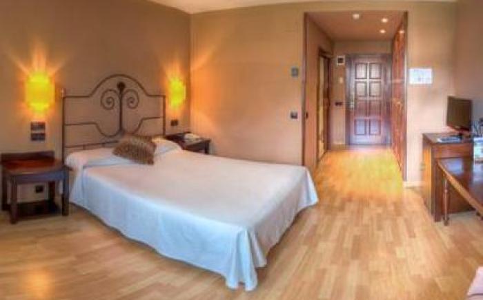 Hotel Cotiella