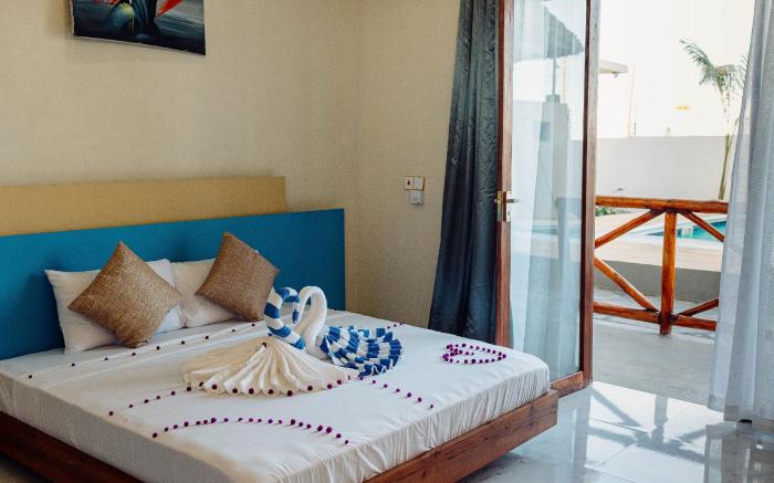 Ocean Breeze Hotel 