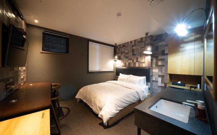 H-AVENUE HOTEL Yeoksam