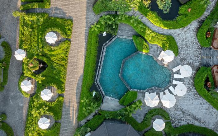 Swan Paradise A Pramana Experience