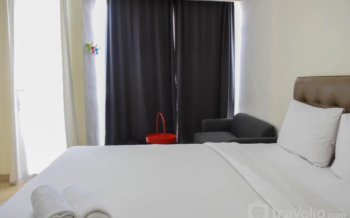 Great Deal & Cozy Studio Menteng Park By Travelio