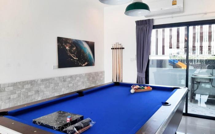 Pool Table  & Slider Party Home Huahin 4 Bedrooms