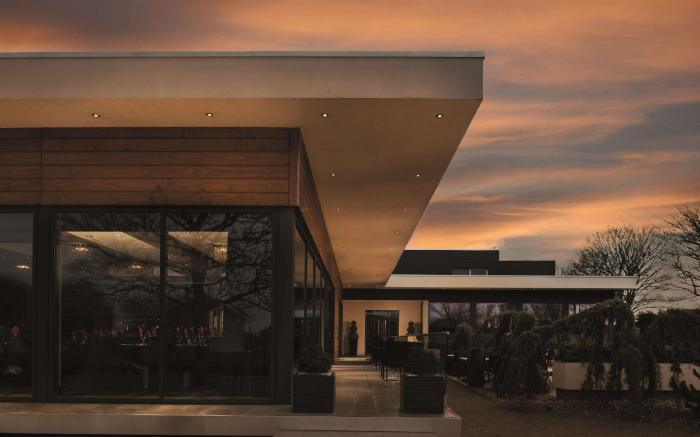 Carlton Hotel