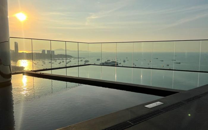 Luxury Condo perfect for Romantic Weekend Gateway