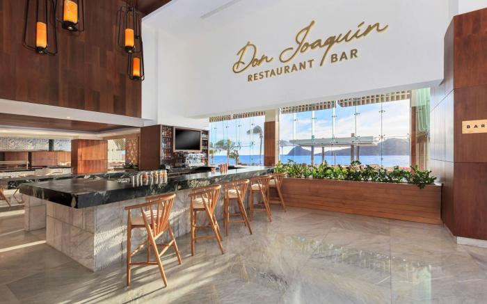 Courtyard by Marriott Mazatlan Beach Resort