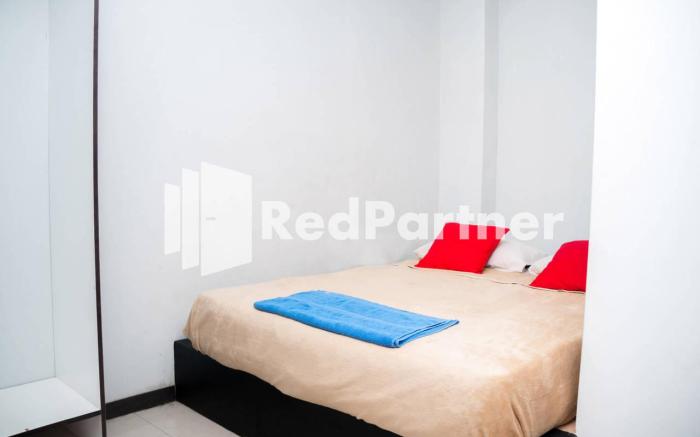 Hotel C18 @ Cibaduyut Mitra RedDoorz