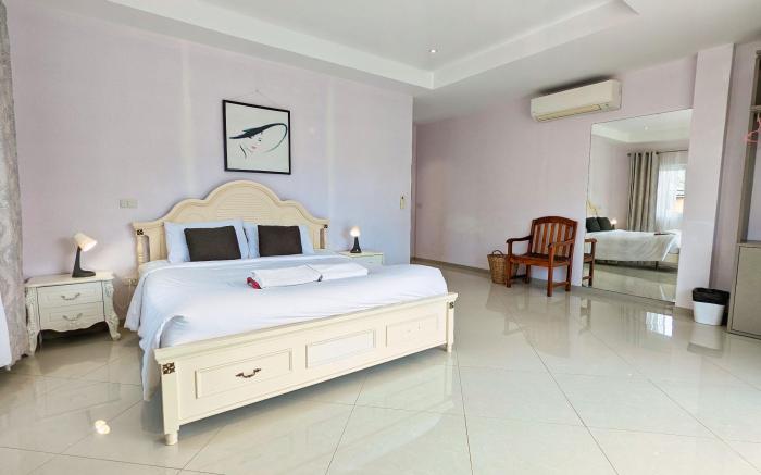 Blue Lion Small Pool Villa - by KohChangVillas