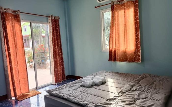 Phempun Home Stay, Buengkhonglong, Blue Room