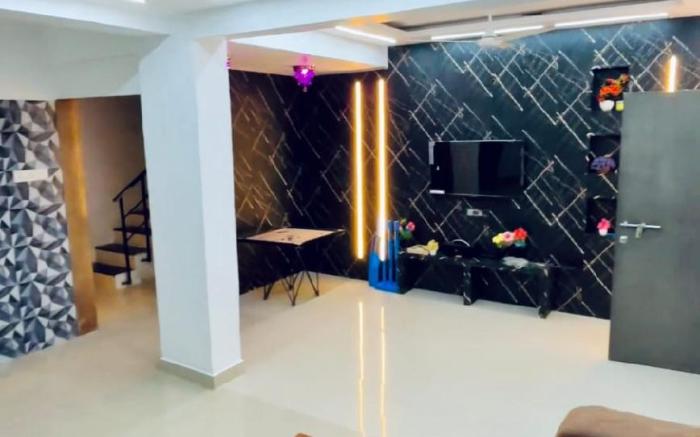 Ananya Holidays villa 3 BHK pravite swimming Lonav