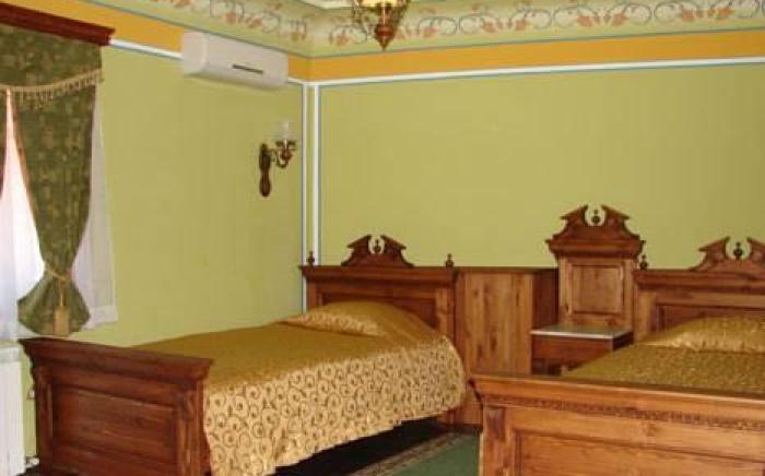 Family Hotel at Renaissance Square