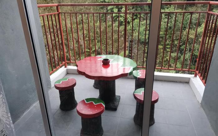AMMARA HOME STAY 1 EMERALD AVENUE 