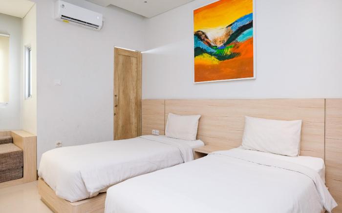 Lega Legi Town House Seminyak by The Lavana