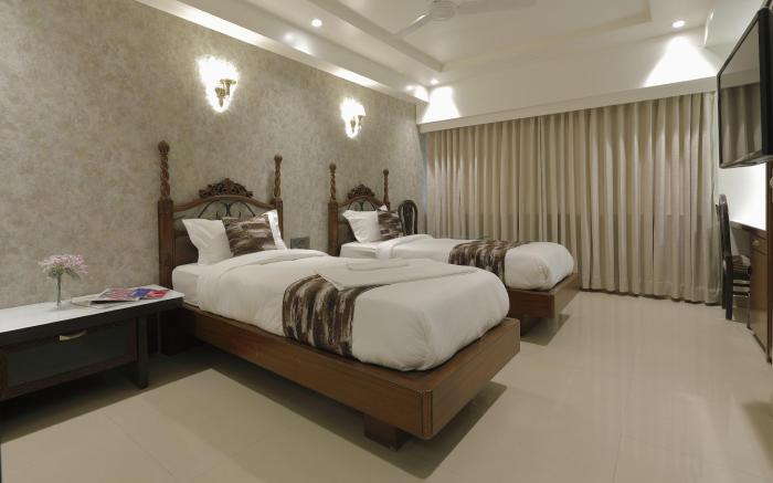 Hotel Ariana Residency