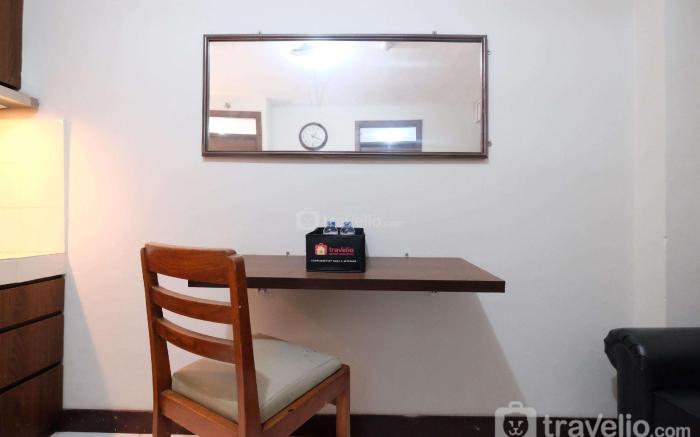 Comfort 2BR at Lagoon Apartment By Travelio