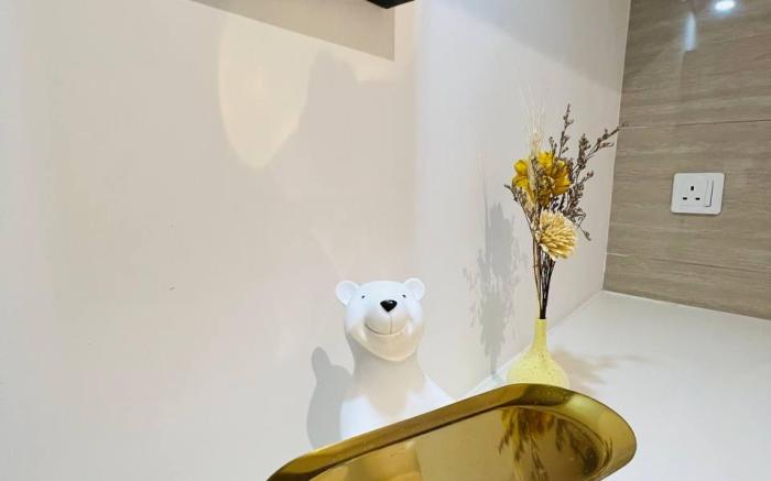Cozy 2BR unit at R&F Princess by ANJU