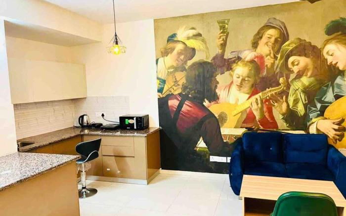 Lovely 1 bed room serviced apartment Noida suites