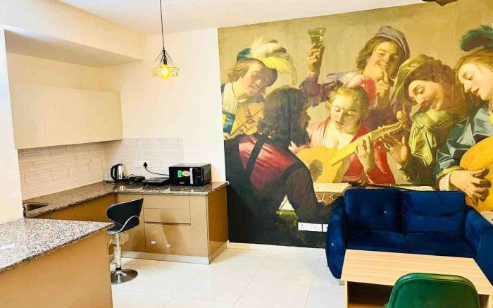 Lovely 1 bed room serviced apartment Noida suites