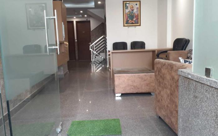 Hotel O Daffodils Near Aravali Biodiversity Park