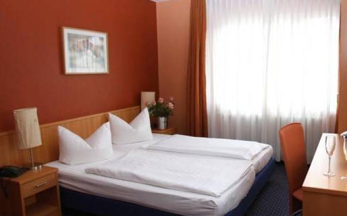 Hotel Apartments Restaurant CALA LUNA