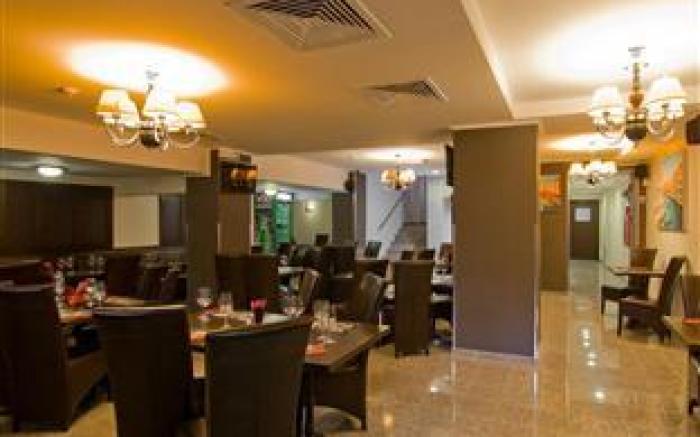 West Plaza Hotel