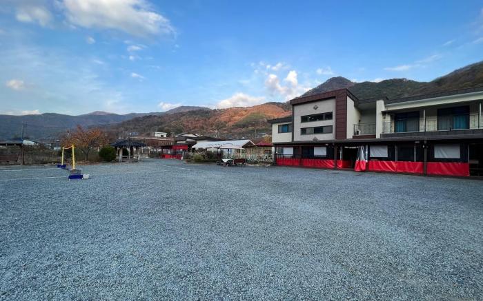 Cheongdo dolgorae poolhouse pension