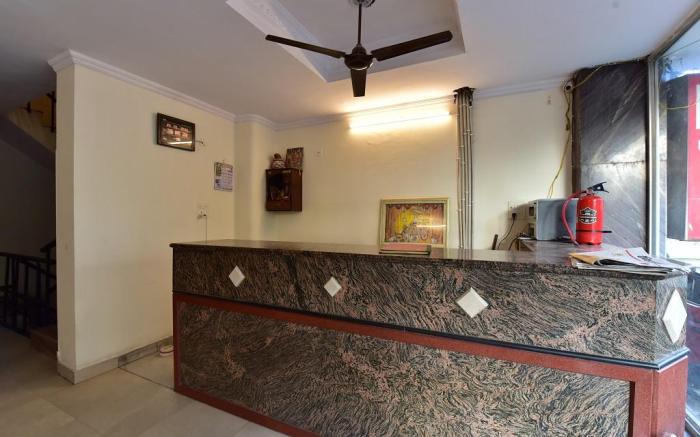 Hotel Amisha Palace