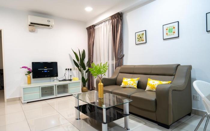 Mansion @GeorgeTown city & Gurney seaview 2B1bath