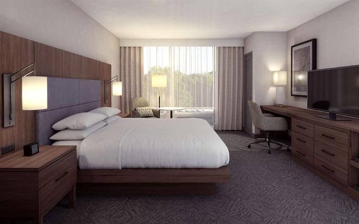 DoubleTree by Hilton Lafayette East