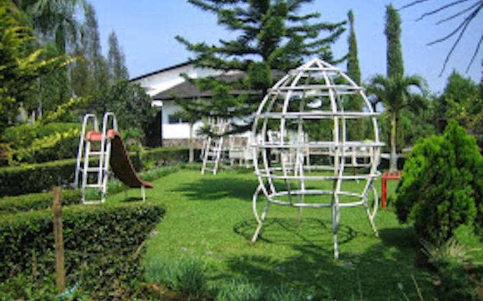Villa Puncak 6 kamar kap. 20 org - Pondok Yedidah 