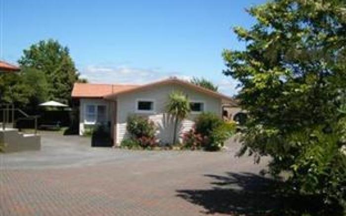 Dunrovin Motel