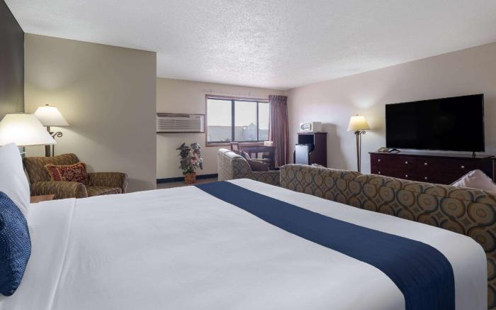 Travelodge by Wyndham Merrill