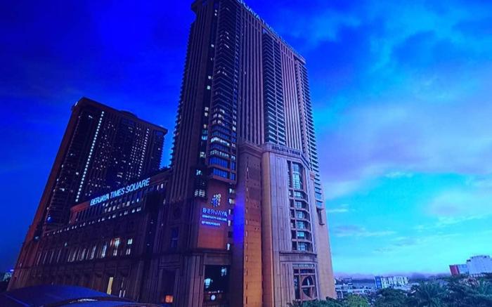 Queens Service Suite at Times Square KL