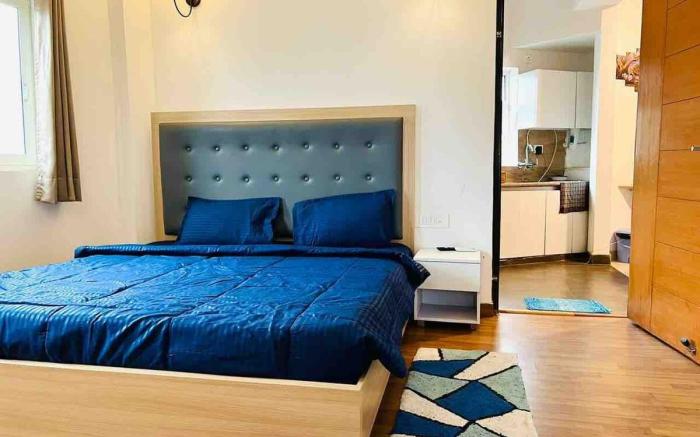 Galaxy - One Bhk suites by Noida Suites