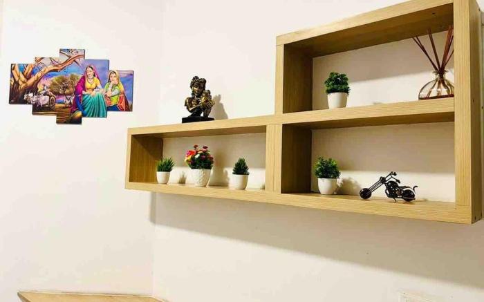 Galaxy - One Bhk suites by Noida Suites