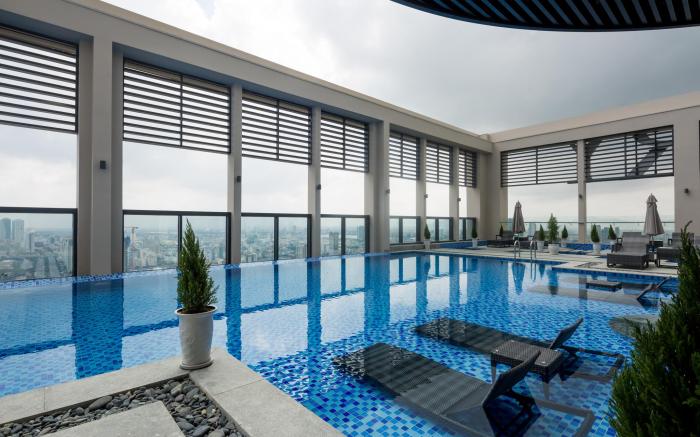 Beachfront Luxury Apartment - Rooftop pool - Da Nang