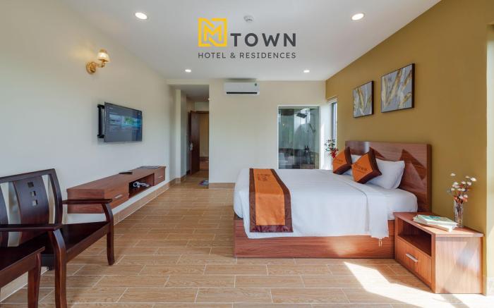 Luxy Park Hotel & Apartments - MTown 