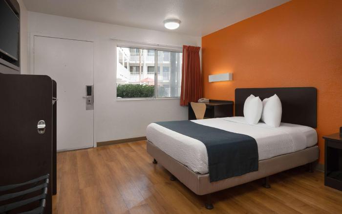 Motel 6 Carpinteria, CA - Santa Barbara - North