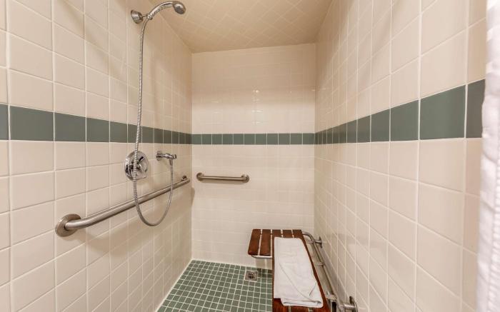 Best Western Plus John Jay Inn & Suites