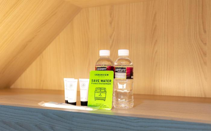 Urbanview Hotel R House Batam by RedDoorz