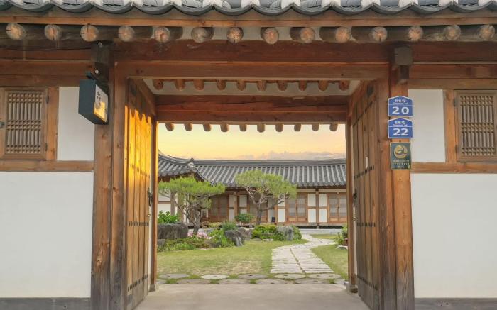 Hanok 1beonga hanok pension
