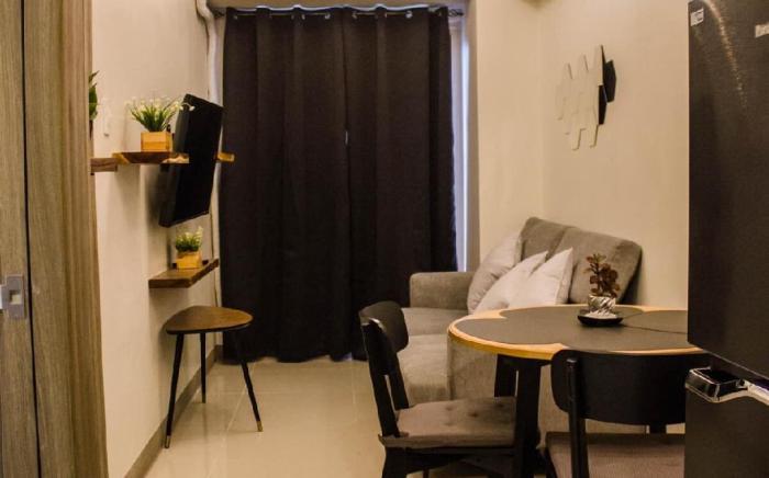 RQ Cozy Condo @ Coast Residences Pasay