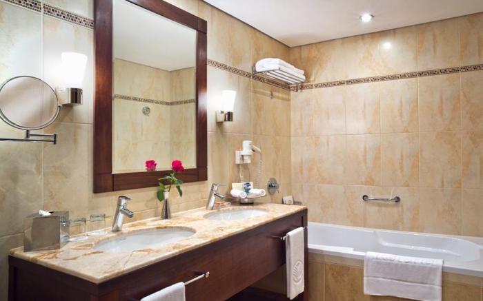 Khalidiya Palace Rayhaan by Rotana