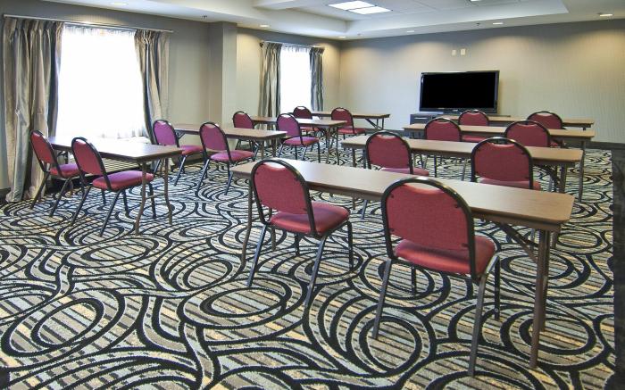 Holiday Inn Express & Suites Jackson/Pearl International Airport By IHG