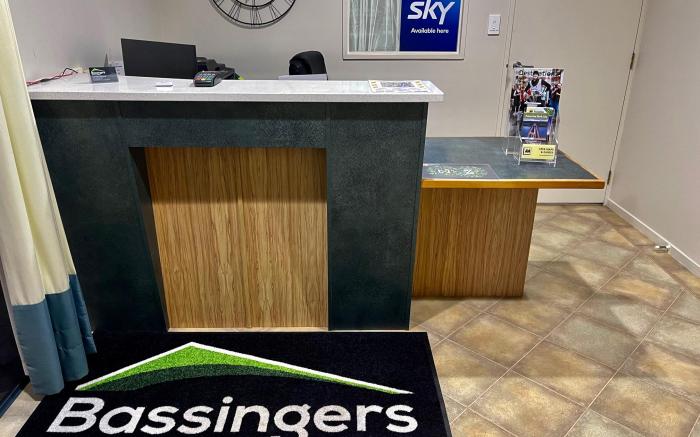 Bassingers Motor Lodge